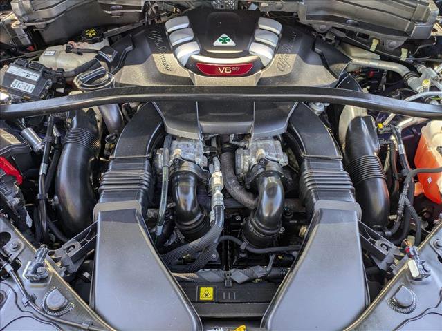 Used 2020 Alfa Romeo Stelvio Quadrifoglio image 23