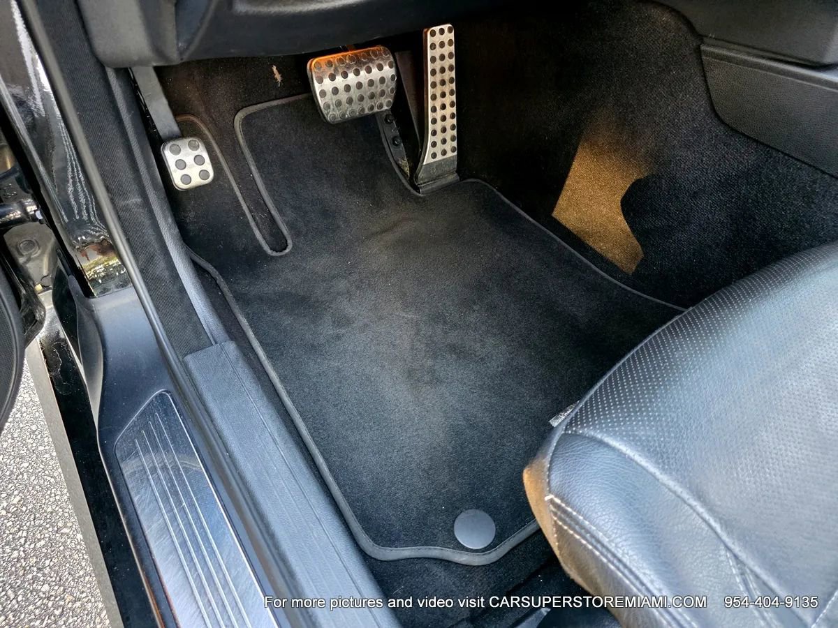 Used 2013 Mercedes-Benz E 550 Cabriolet w/ Premium 2 Pkg image 39