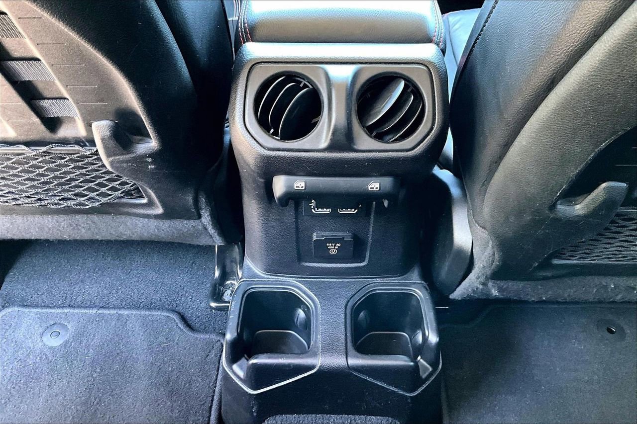 Used 2020 Jeep Gladiator Rubicon AWD/4WD image 16