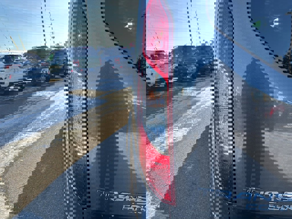 Used 2019 Ford Transit Connect XLT w/ Trailer Tow Package image 9