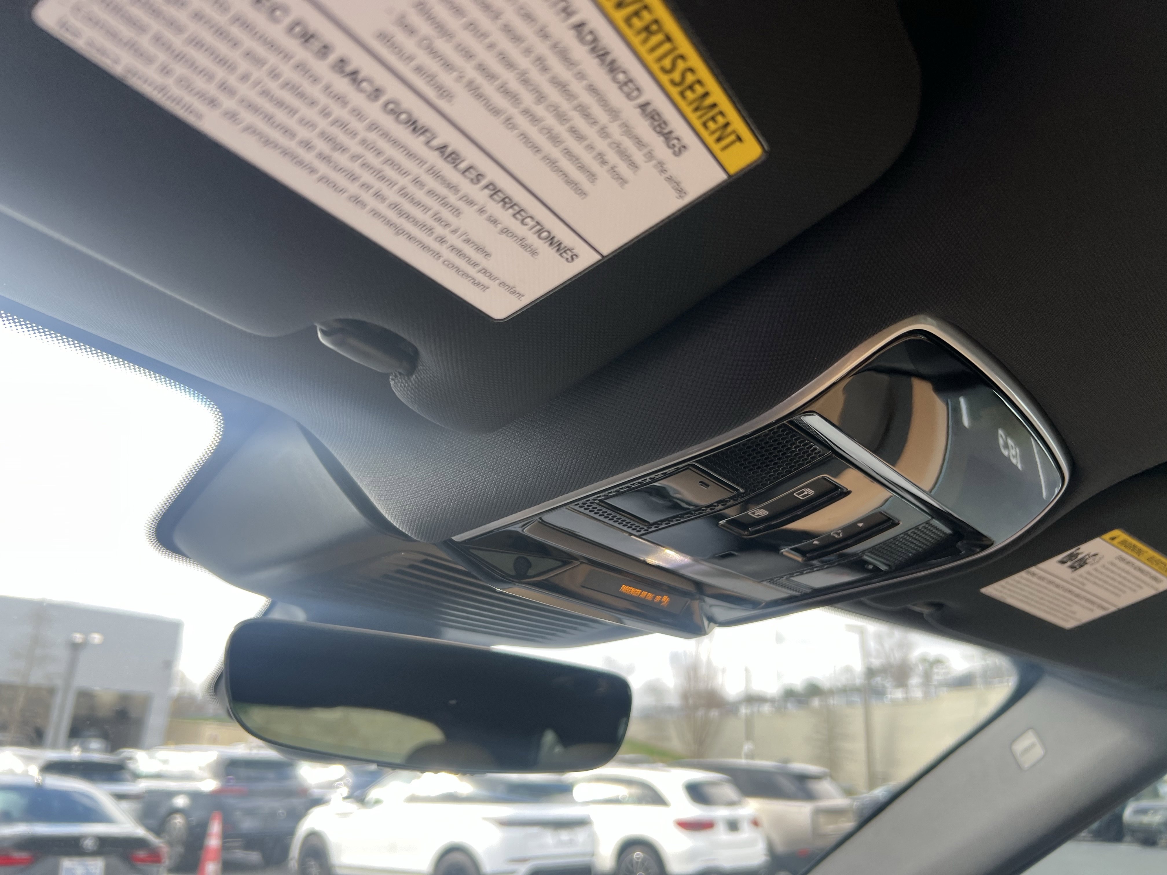 Certified 2025 Land Rover Range Rover Sport SE image 23