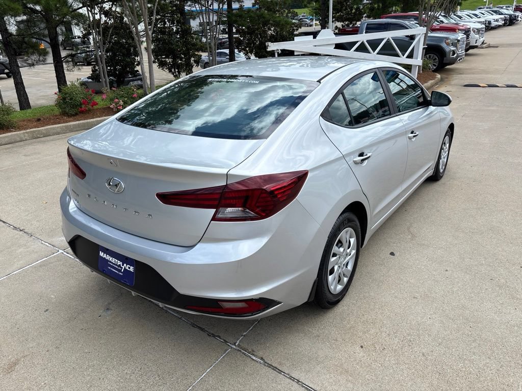 Used 2020 Hyundai Elantra SE FWD image 9