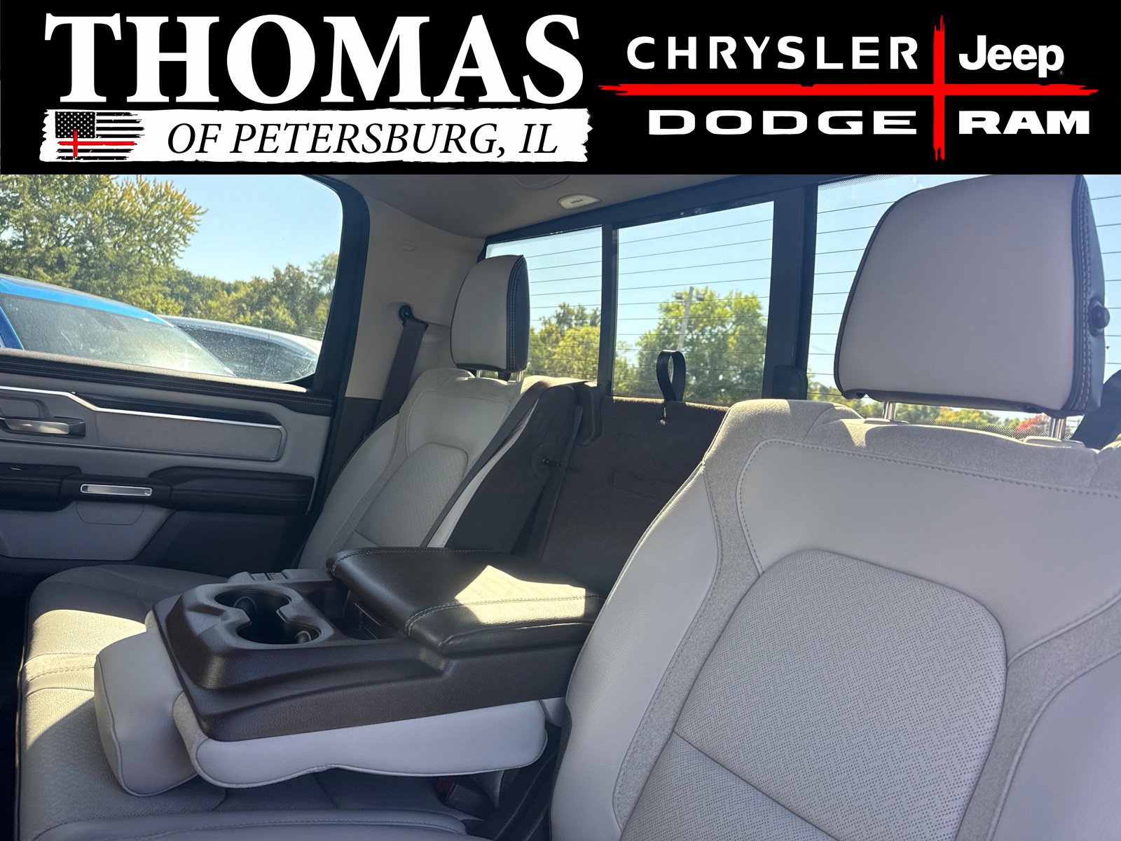 Used 2025 RAM 1500 Laramie AWD/4WD image 27