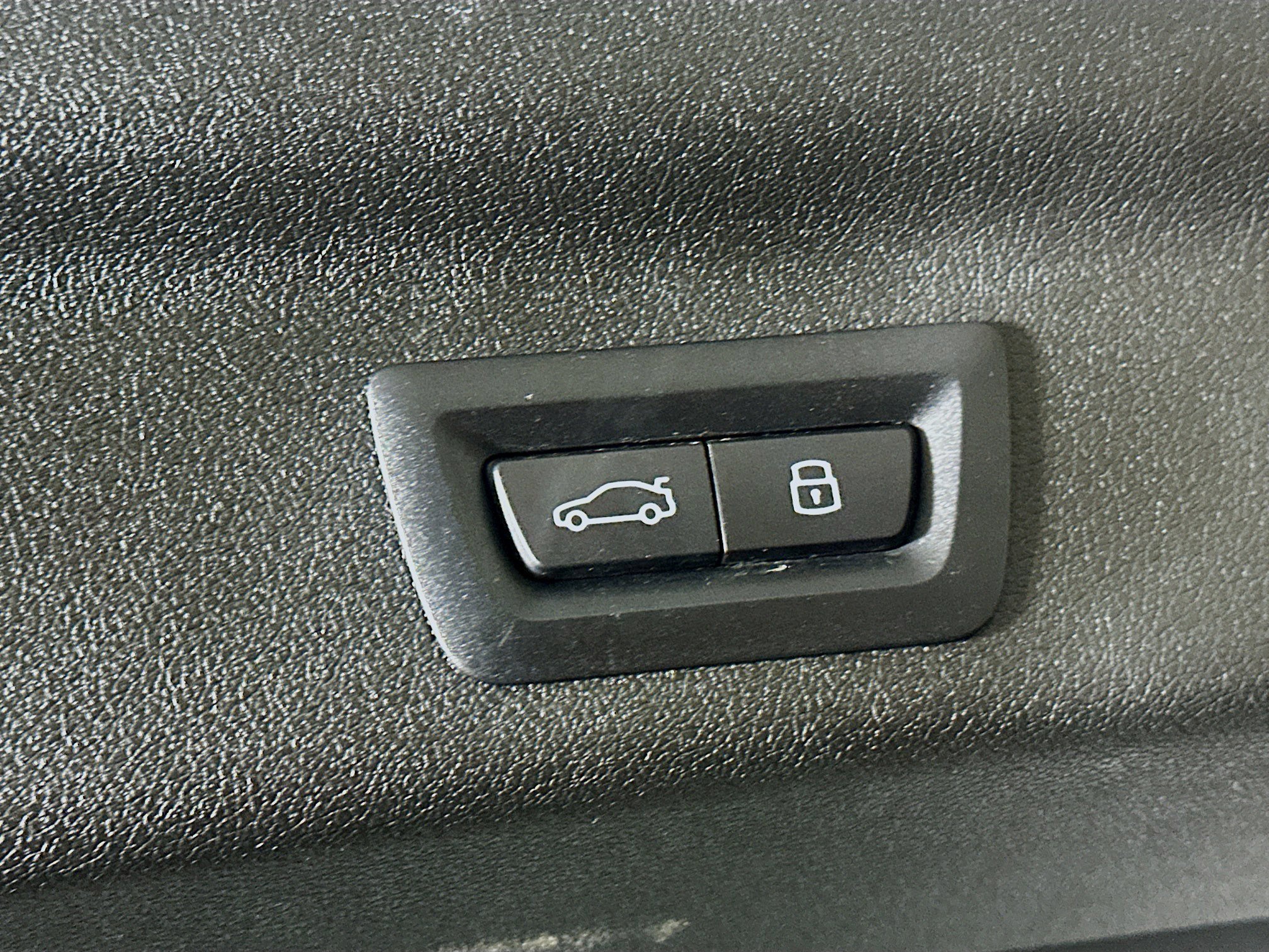 Used 2025 BMW X1 xDrive28i image 28