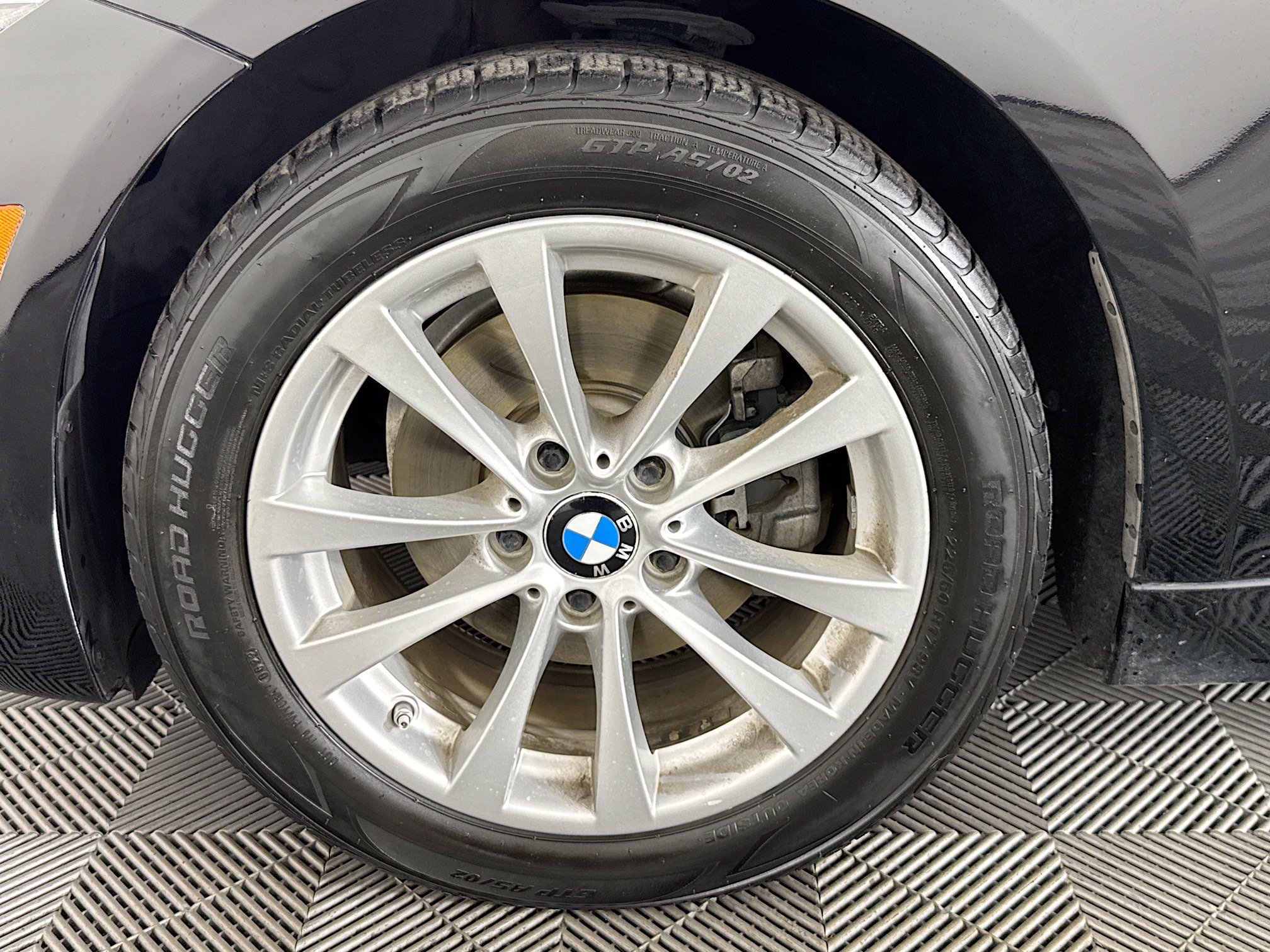 Used 2016 BMW 320i Sedan w/ Driver Assistance Package RWD image 36