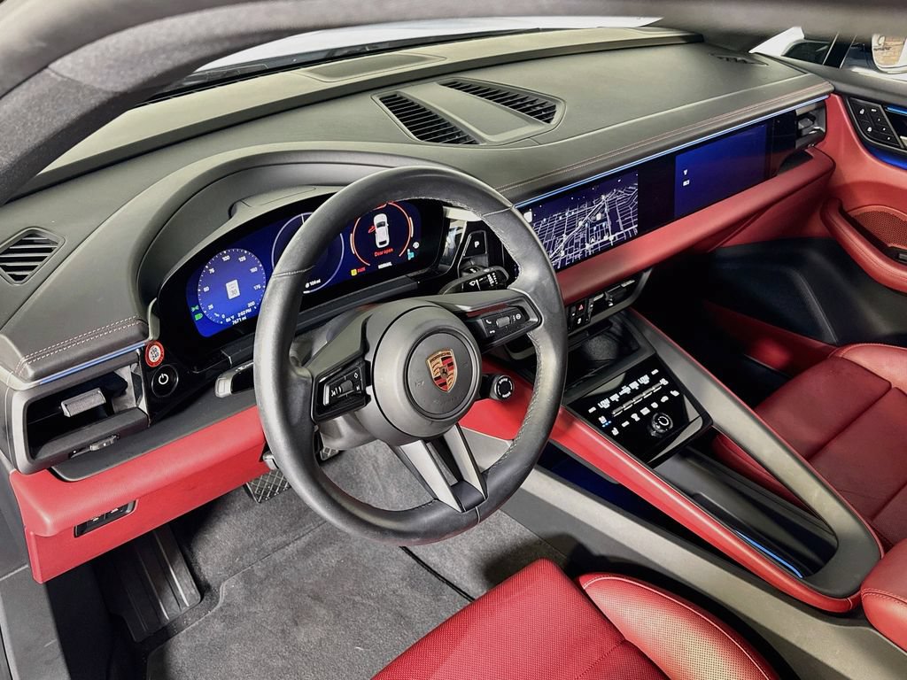 Certified 2025 Porsche Macan Electric RWD image 4