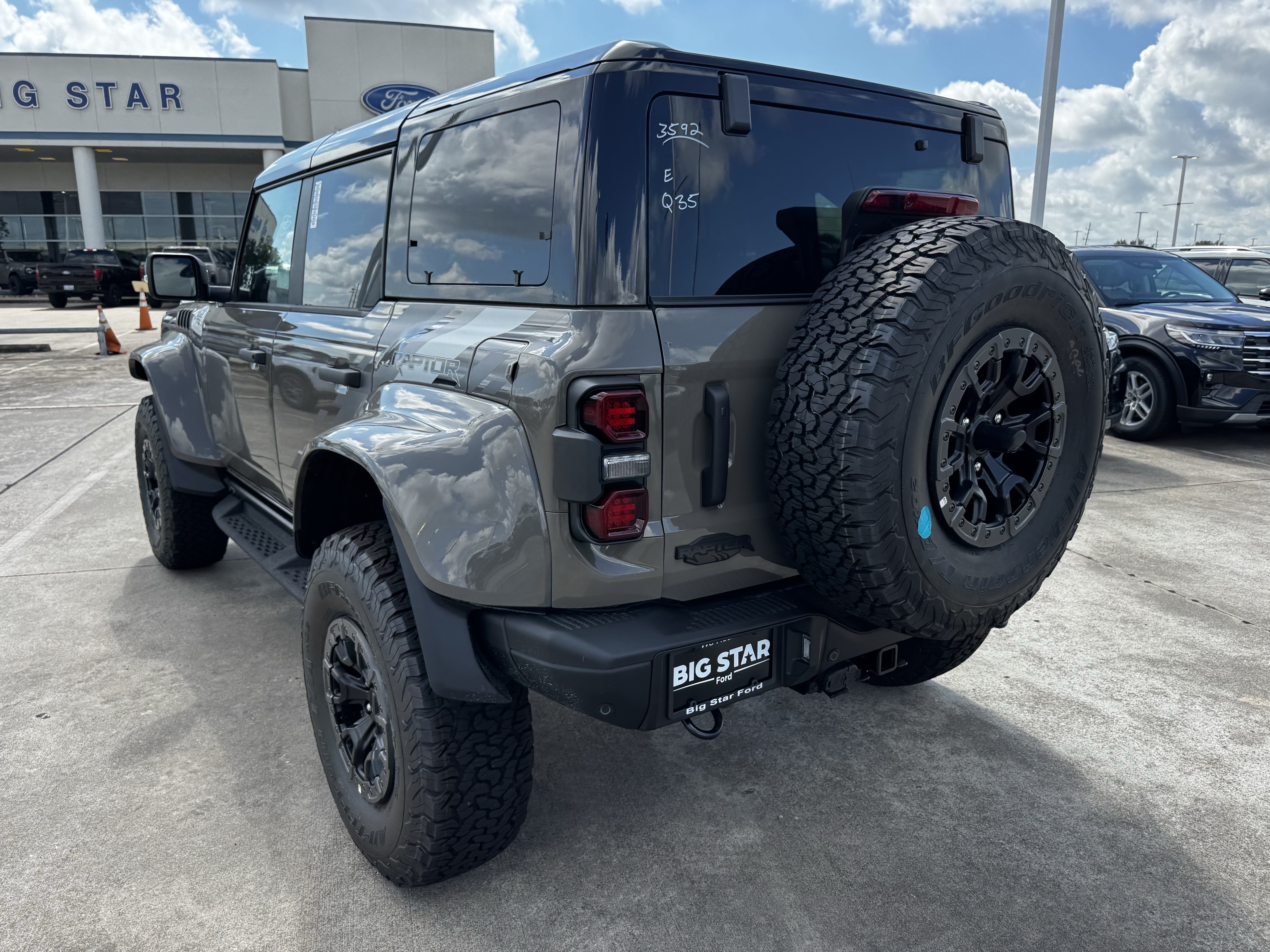 New 2026 Ford Bronco Raptor AWD/4WD image 6