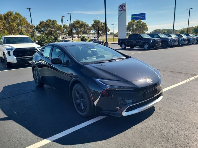 New 2026 Toyota Prius Plug-In Hybrid image 3