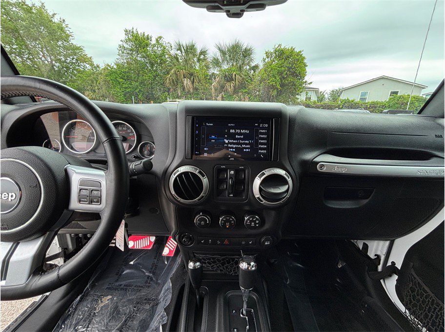 Used 2016 Jeep Wrangler Unlimited Rubicon Hard Rock AWD/4WD image 11