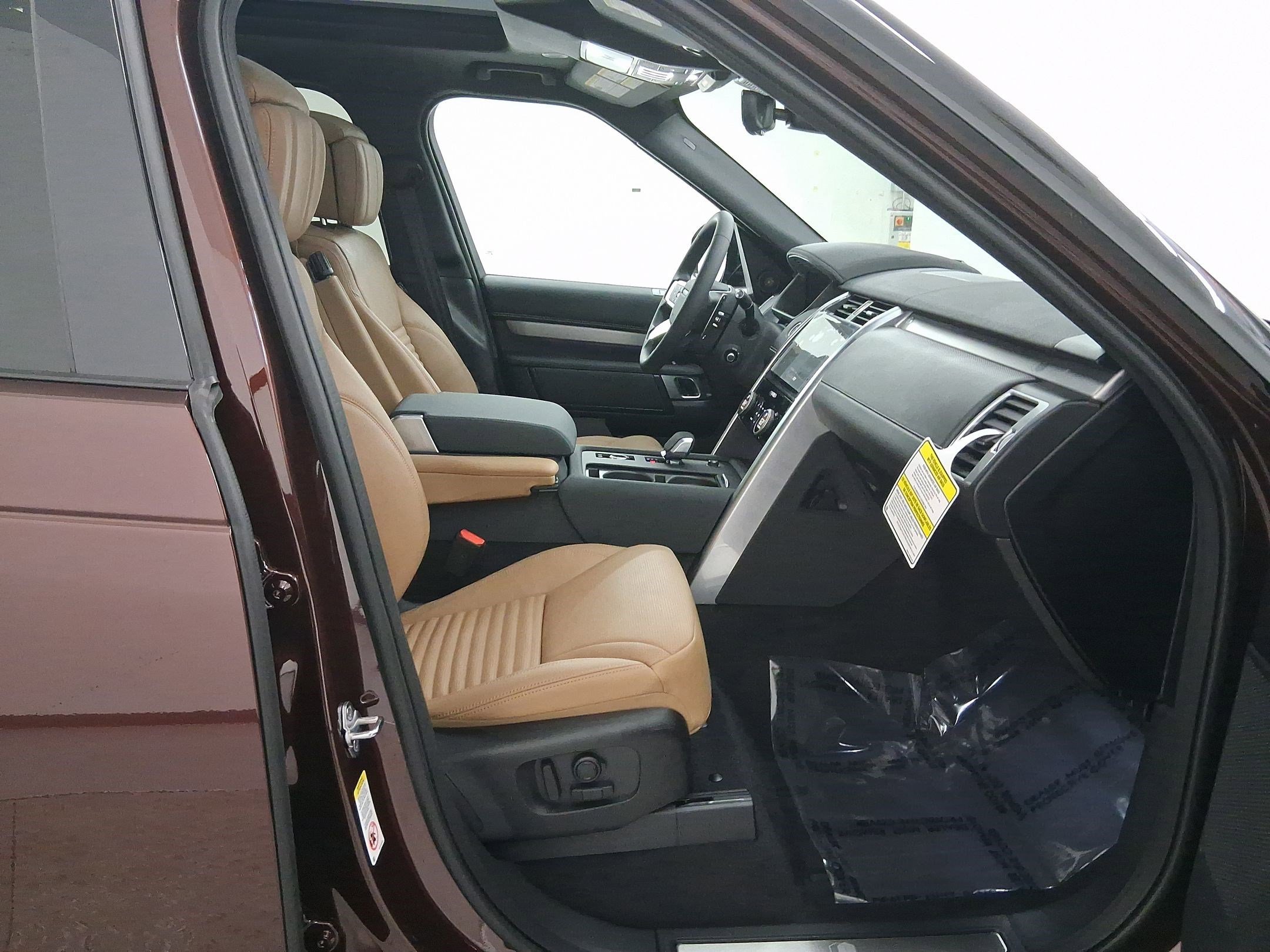 New 2026 Land Rover Discovery Limited Edition image 32