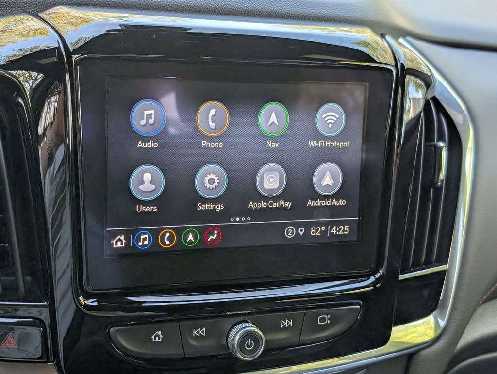 Used 2022 Chevrolet Traverse RS image 28