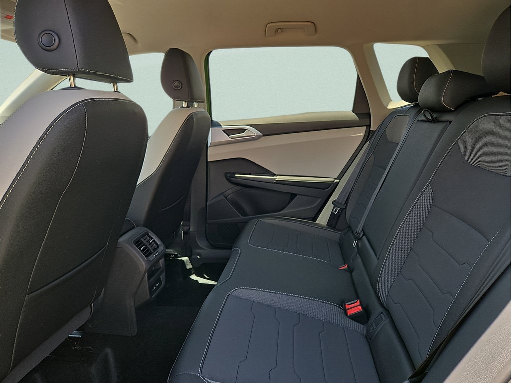 New 2026 Volkswagen Taos SE FWD image 10