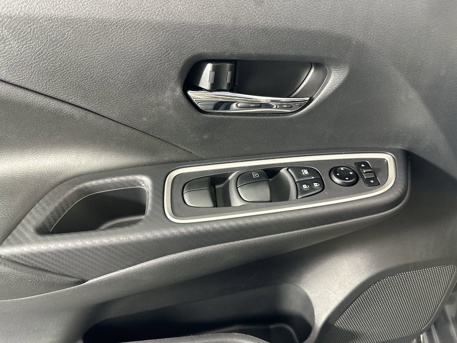 Certified 2024 Nissan Versa SR w/ Trunk Package image 17