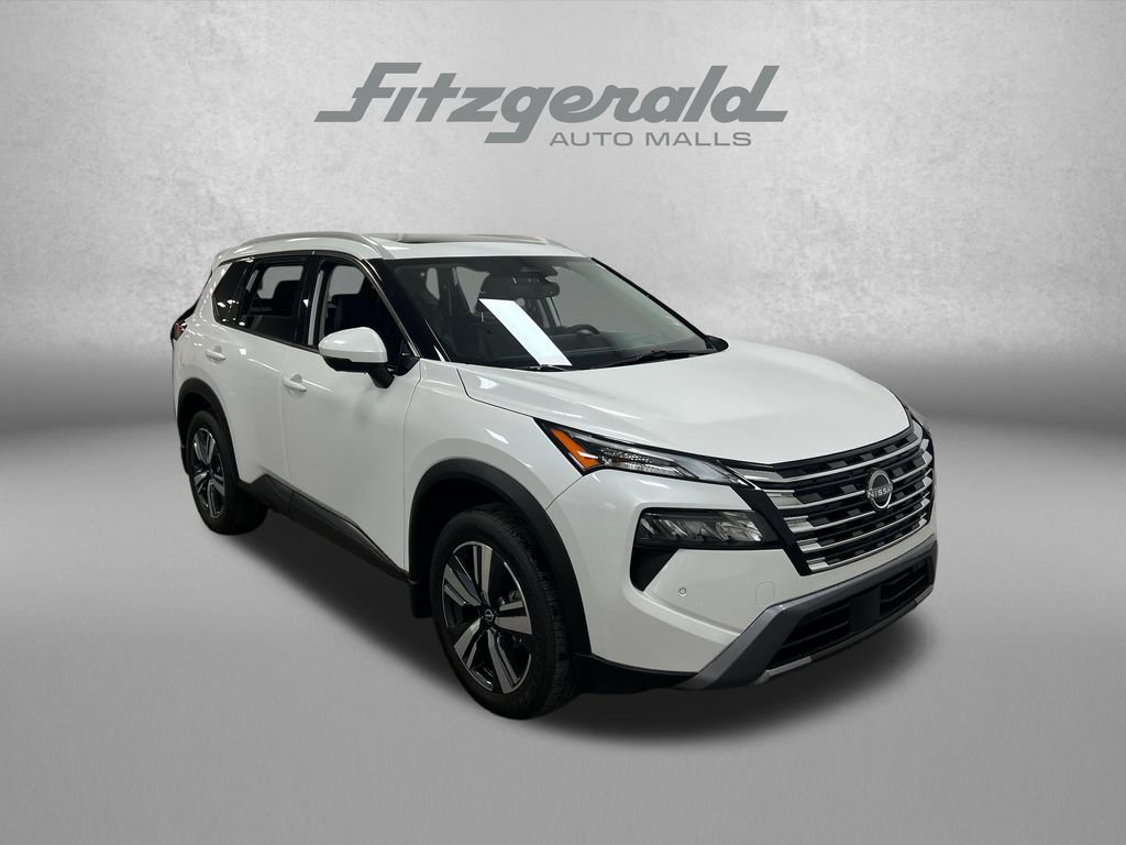Used 2025 Nissan Rogue SL w/ SL Premium Package FWD image 8