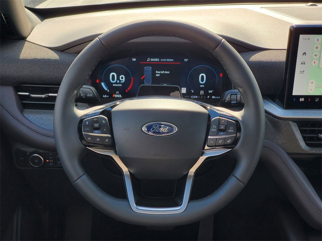 New 2026 Ford Explorer Platinum image 25