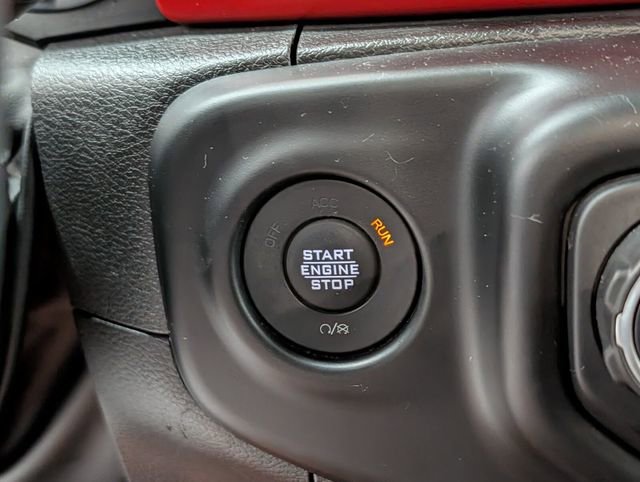 Used 2023 Jeep Wrangler Rubicon w/ Cold Weather Group AWD/4WD image 23