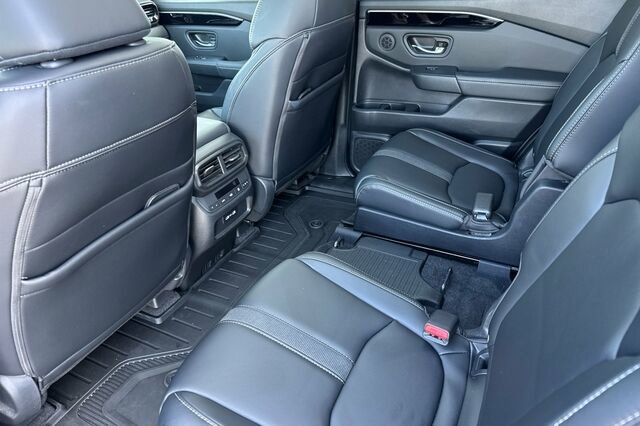 Certified 2023 Honda Pilot Touring image 12
