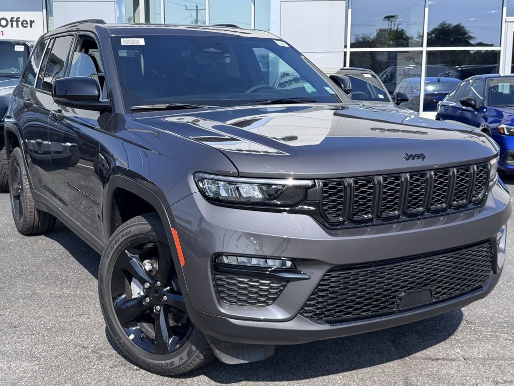 New 2025 Jeep Grand Cherokee L Limited w/ Black Appearance Package