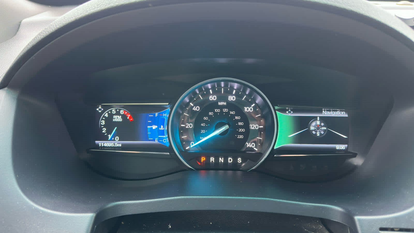 Used 2017 Ford Explorer XLT w/ Equipment Group 202A AWD/4WD image 8