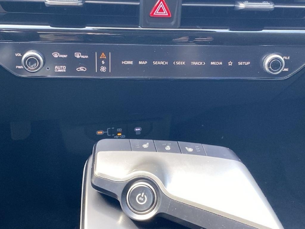 New 2025 Kia EV6 Light AWD/4WD image 16