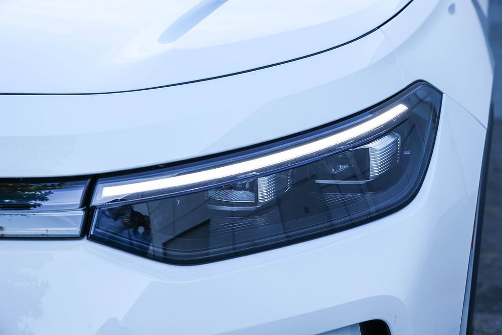 New 2026 Volkswagen Tiguan SE image 17