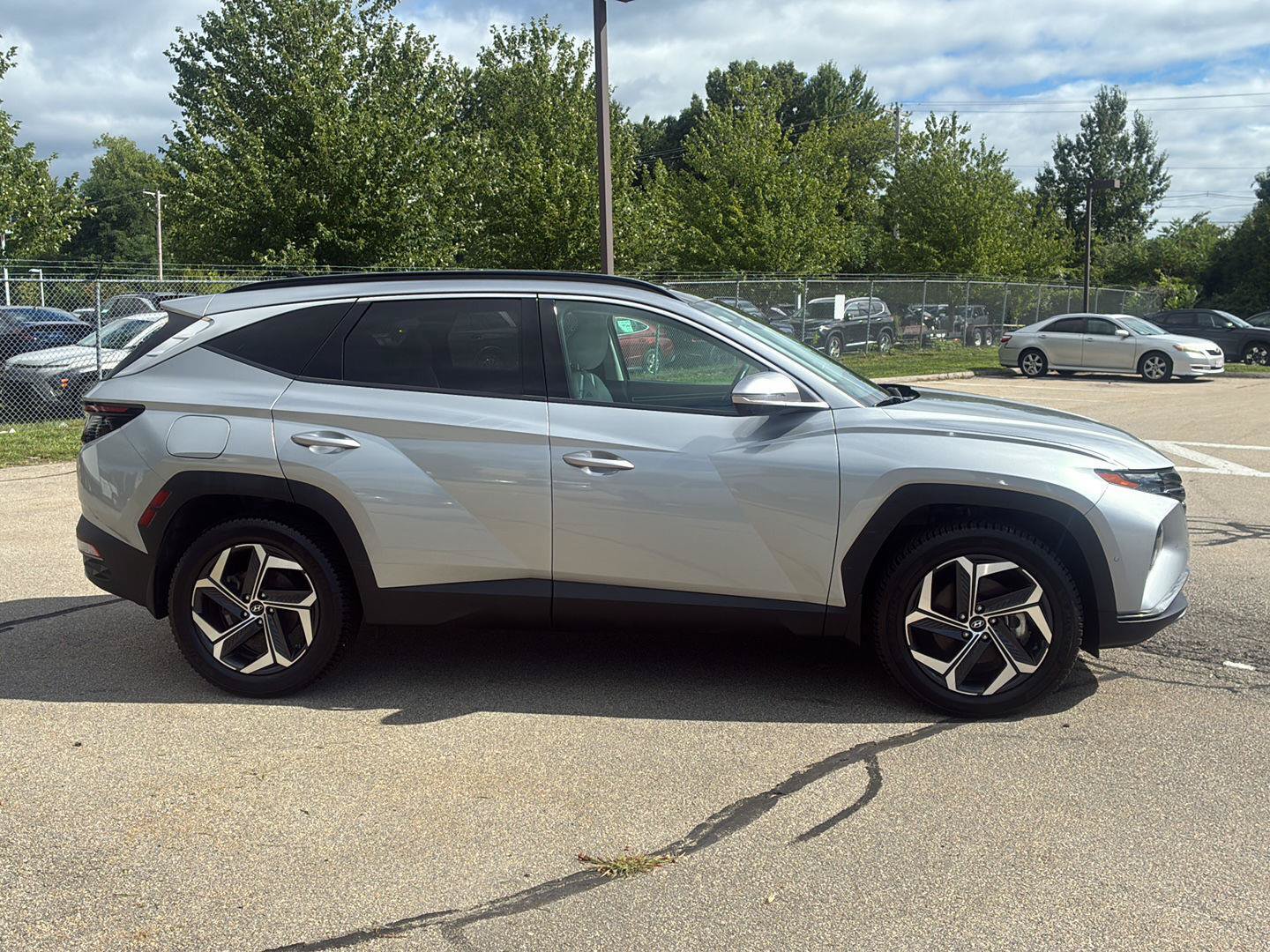 Certified 2024 Hyundai Tucson Limited AWD/4WD image 4