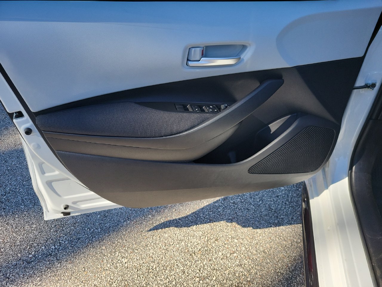 Used 2026 Toyota Corolla SE FWD image 13