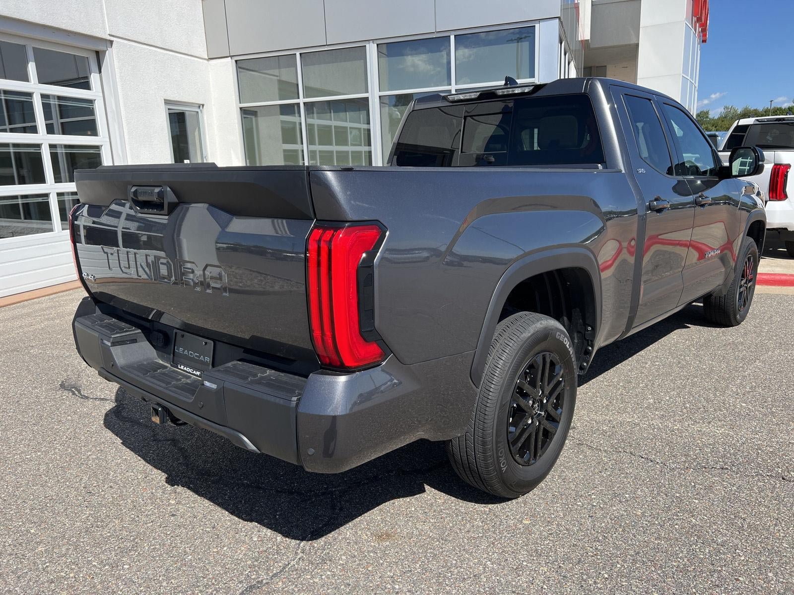 Used 2023 Toyota Tundra SR5 w/ SR5 Premium Package AWD/4WD image 30