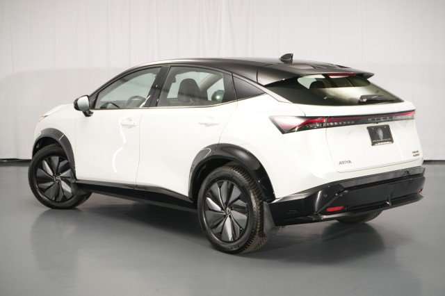 Used 2023 Nissan Ariya AWD image 18
