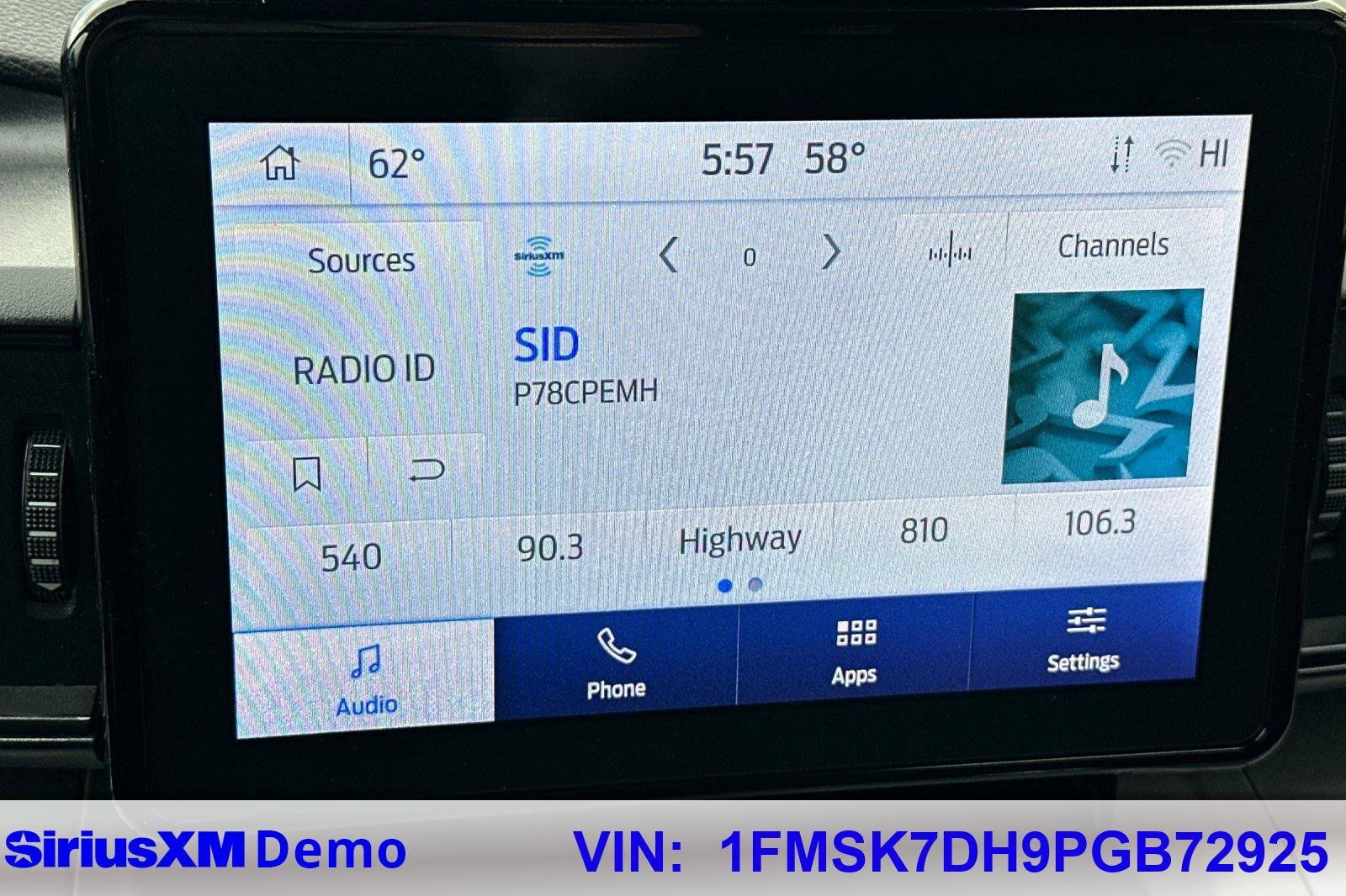 Certified 2023 Ford Explorer XLT image 28