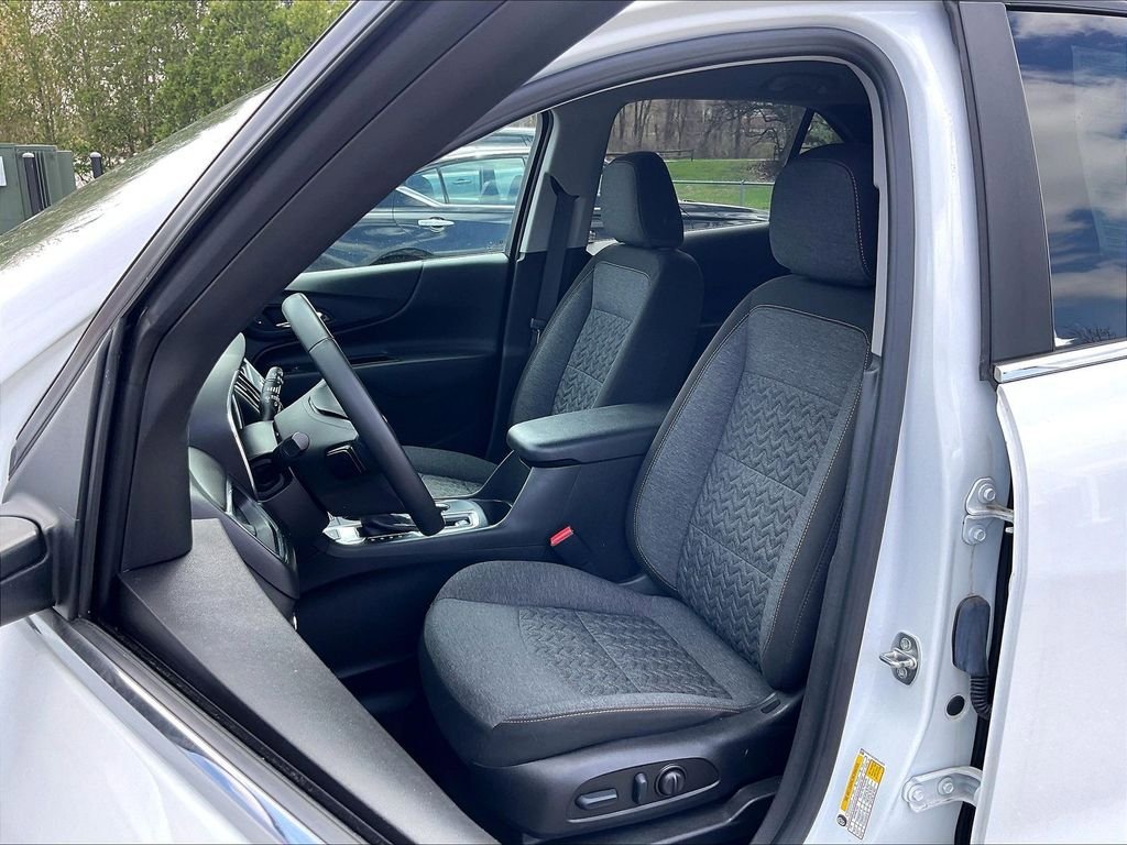 Used 2023 Chevrolet Equinox LT AWD/4WD image 10