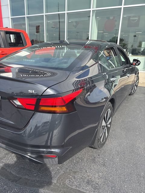 Used 2019 Nissan Altima 2.5 SL FWD image 3