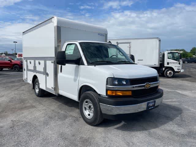 New 2025 Chevrolet Express 3500 w/ Power Convenience Package RWD video 1