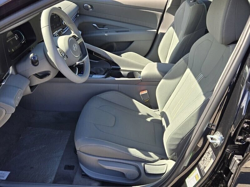 New 2026 Hyundai Elantra Sport FWD image 5