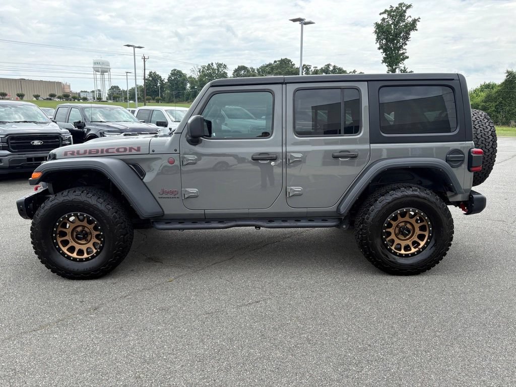 Used 2023 Jeep Wrangler Unlimited Rubicon w/ Cold Weather Group AWD/4WD image 9
