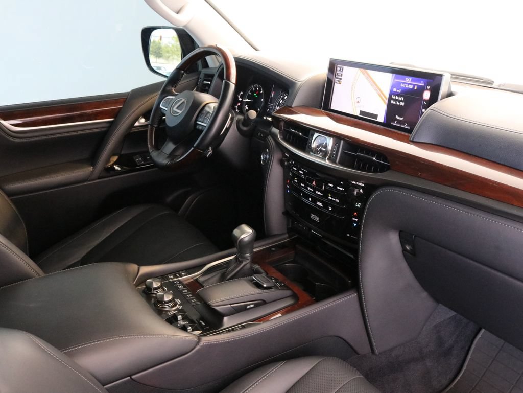 Used 2017 Lexus LX 570 4WD w/ Luxury Package image 49