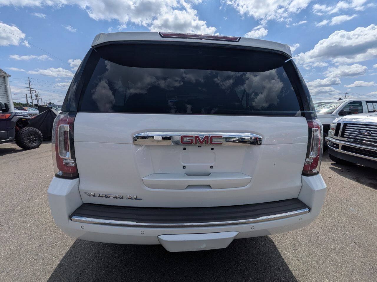 Used 2019 GMC Yukon XL Denali w/ Denali Ultimate Package AWD/4WD image 6