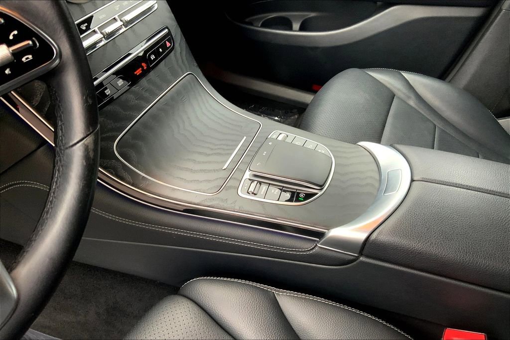 Used 2021 Mercedes-Benz GLC 300 4MATIC image 18