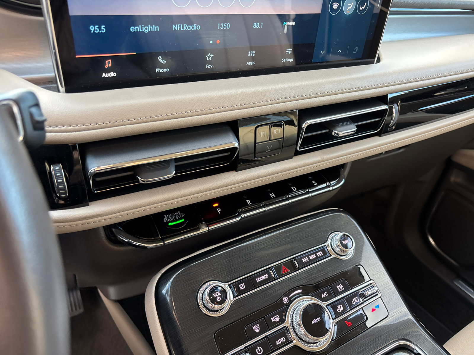 Certified 2021 Lincoln Nautilus FWD image 21