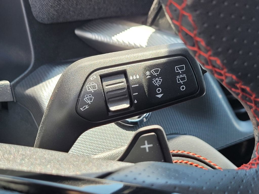 Used 2025 Ford Explorer ST RWD image 25
