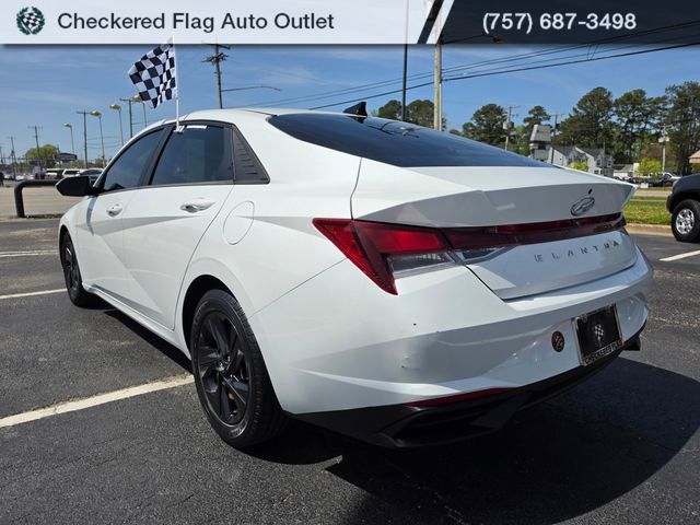 Used 2022 Hyundai Elantra SEL w/ Convenience Package image 5