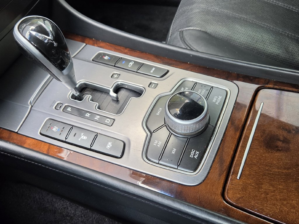Used 2012 Hyundai Equus Ultimate RWD image 20