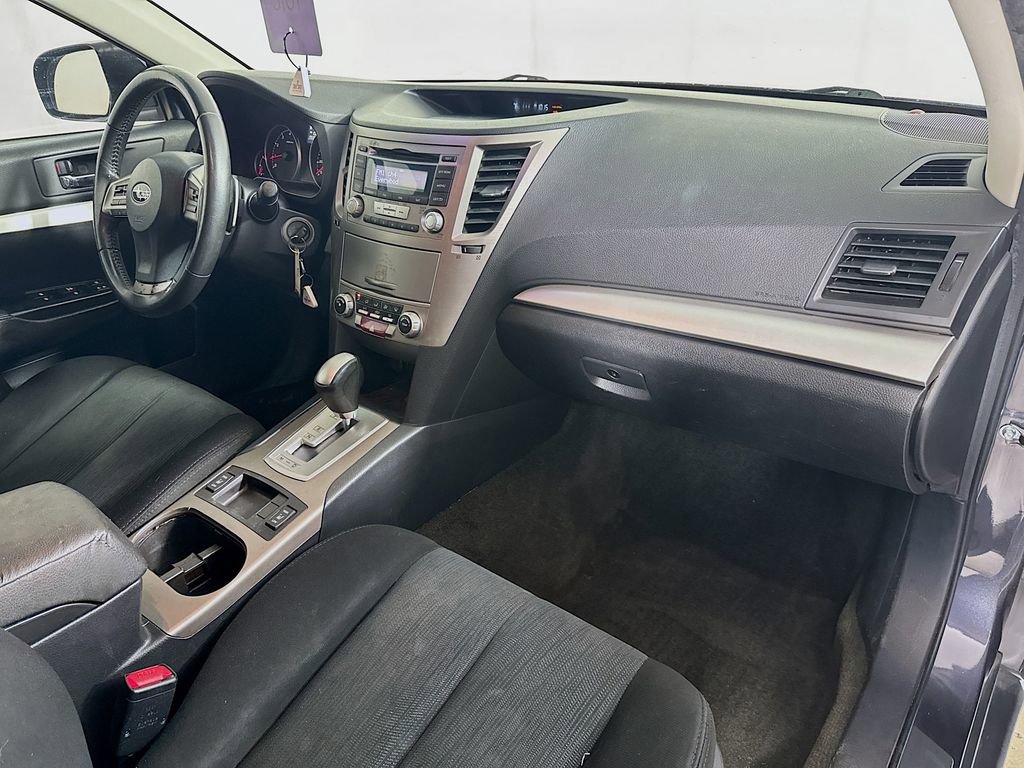 Used 2013 Subaru Outback 2.5i Premium AWD/4WD image 33