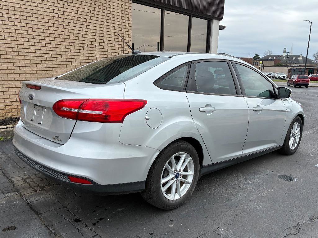 Used 2016 Ford Focus SE image 5