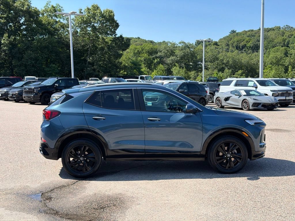 Certified 2024 Buick Encore GX Sport Touring AWD/4WD image 7