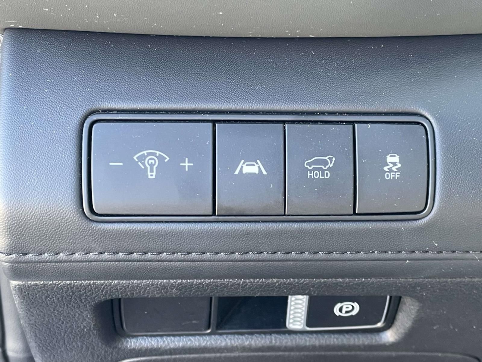 Used 2023 Hyundai Santa Fe Limited image 28