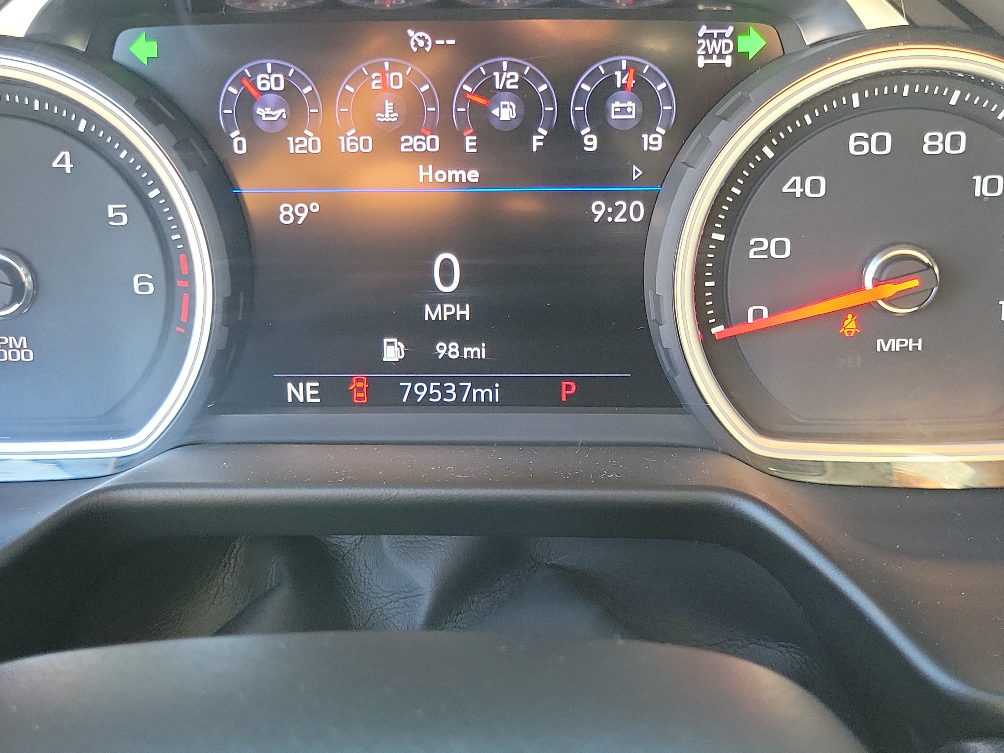 Used 2021 Chevrolet Tahoe Z71 w/ Z71 Off-Road Package AWD/4WD image 25