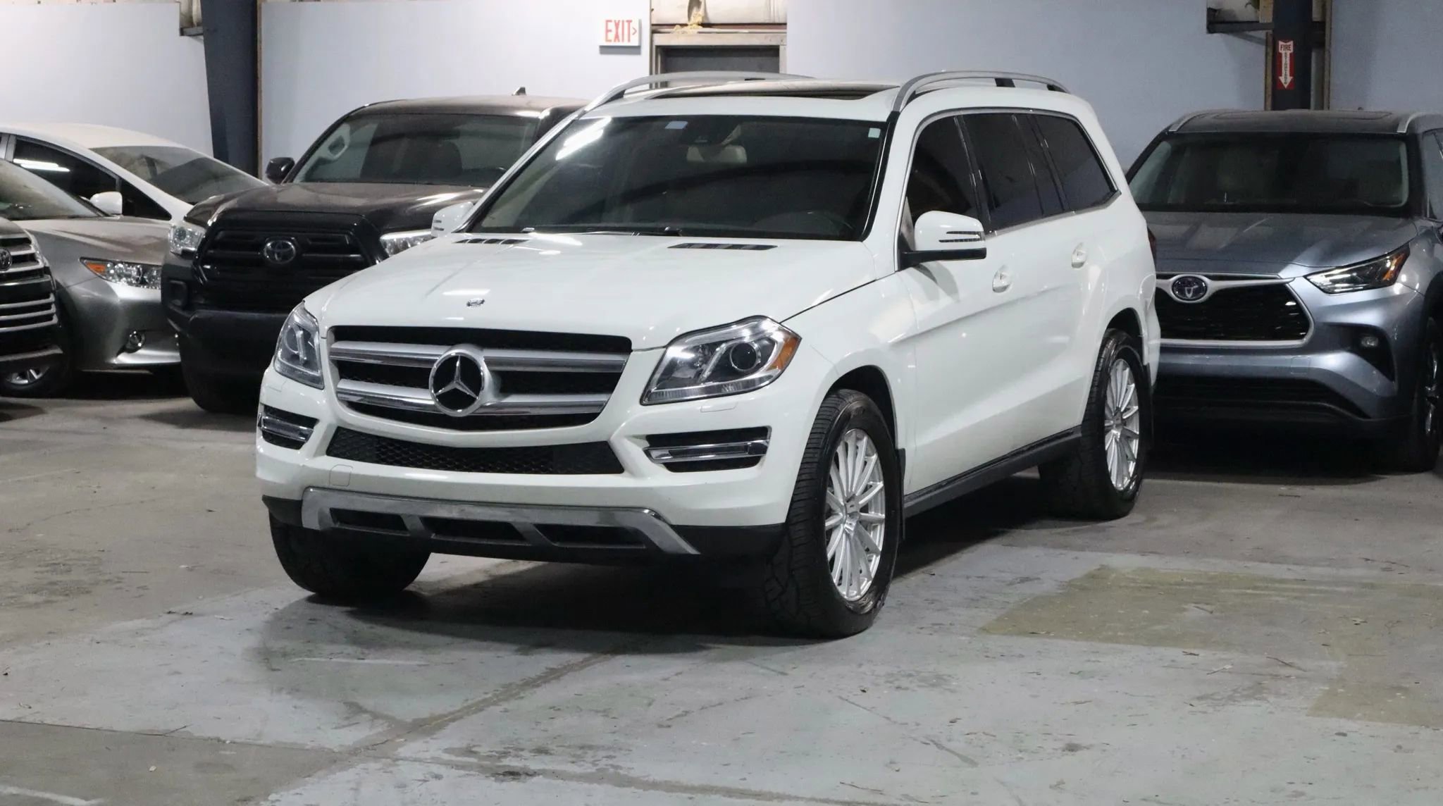 Used 2013 Mercedes-Benz GL 320 BlueTEC 4MATIC image 1