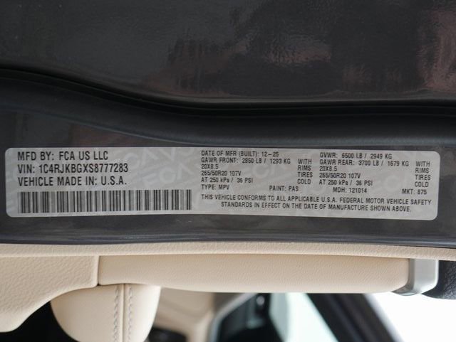 New 2025 Jeep Grand Cherokee L Limited w/ Luxury Tech Group II image 33