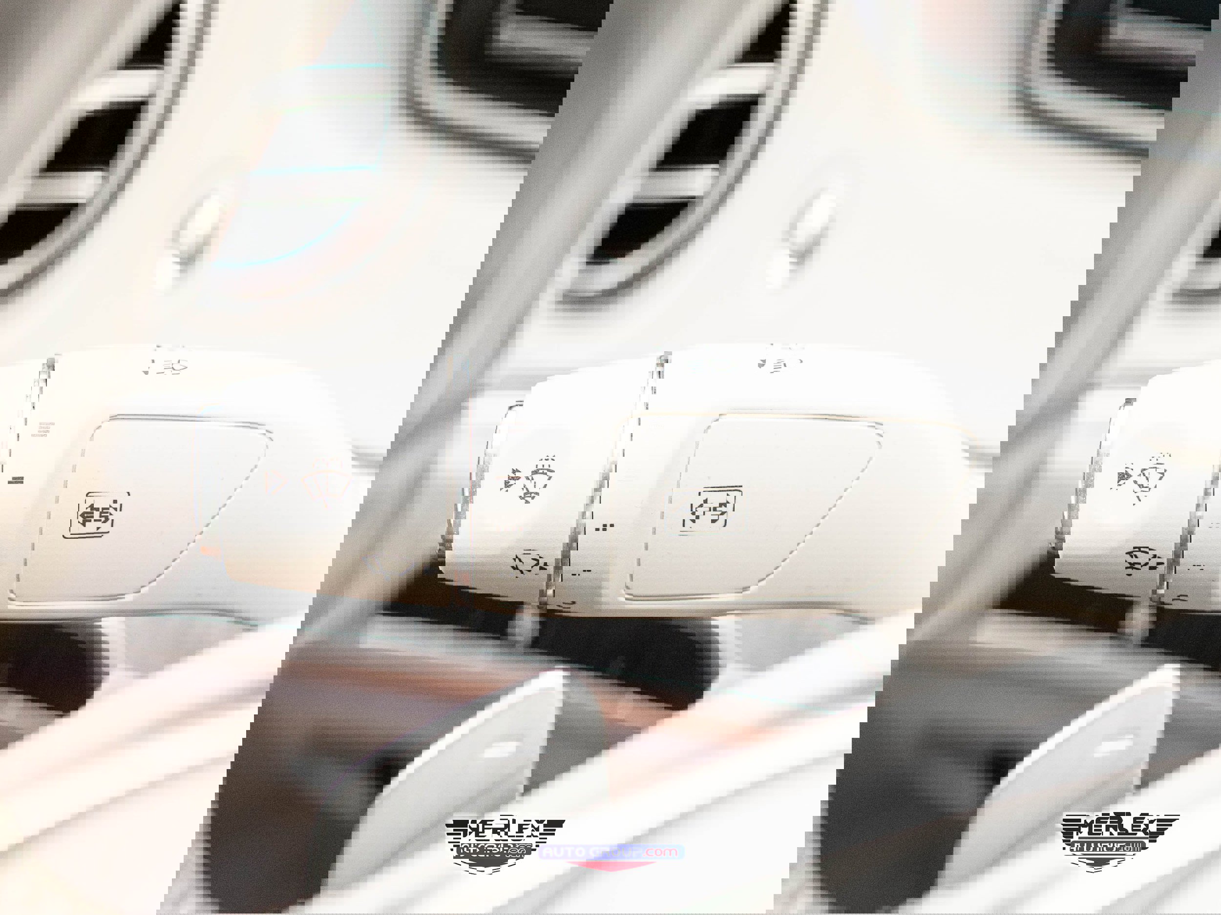 Used 2017 Mercedes-Benz S 550 4MATIC Sedan image 29